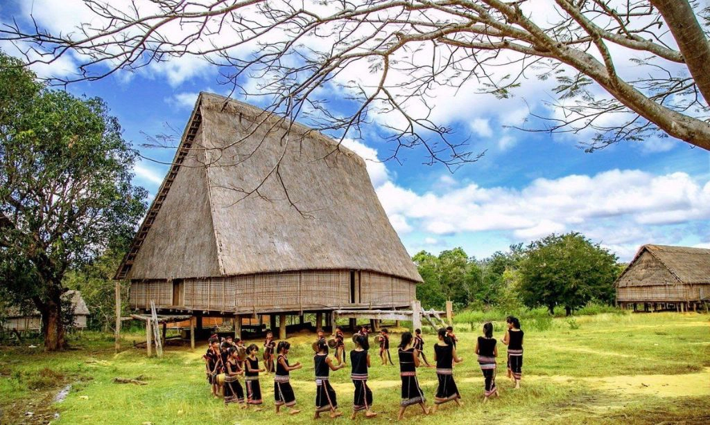 Les épopées des hauts plateaux du Centre résonnent l’écho de la jungle