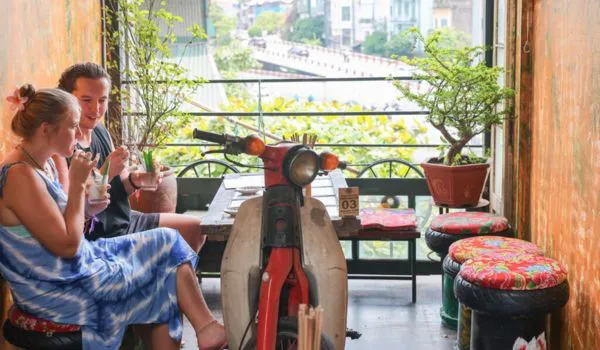 Transition écologique: Comment les cafés de Hanoï s'engagent pour l'environnement