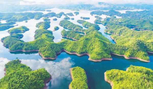 Le charme féérique du lac Tà Dùng à Dak Nông